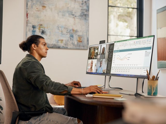 Celosvětové výdaje na IT v roce 2026 vzrostou o 9,8 % a poprvé překročí šest bilionů dolarů