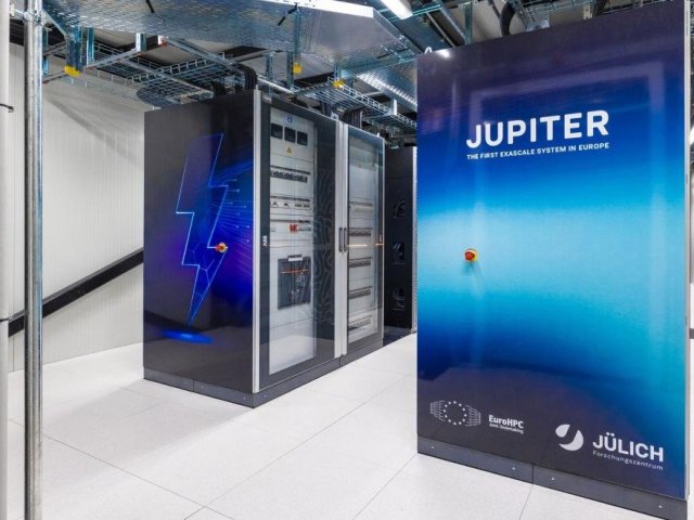 V Německu byl spuštěn nejvýkonnější superpočítač v Evropě Jupiter