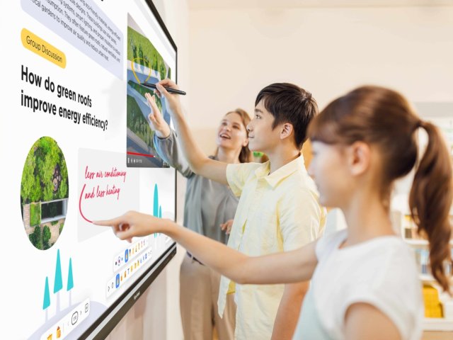 ViewSonic představil interaktivní displeje ViewBoard pro efektivnější výuku