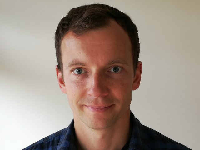 Michal Mravinač posílil technologický holding Synequs