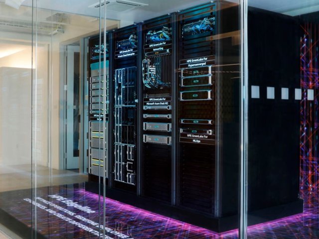 HPE zdokonaluje autonomní provoz sítí pomocí nových funkcí agentní AI na platformě Mist