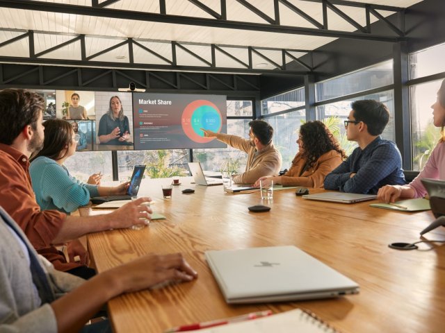 Důvěra spotřebitelů se meziměsíčně snížila, důvěra podnikatelů naopak vzrostla