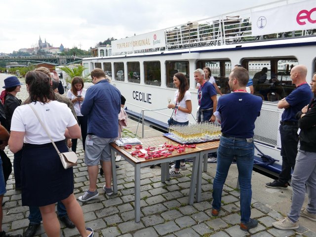 eD Parník s Elvisem Presleym přispěl na dobročinnost