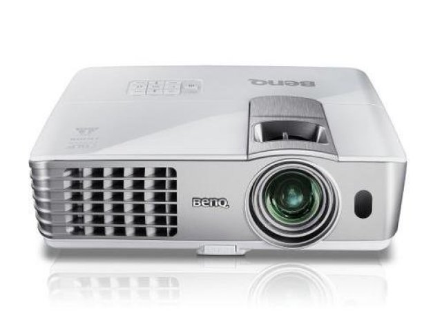 BenQ: projektory MS616ST, MX618ST a MW663