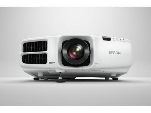 Epson: projektory pro pevnou instalaci