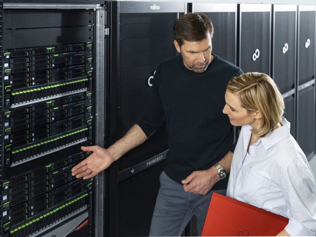 Hyperscaleři mění pravidla hry na trhu ICT služeb: Jak na to reagují poskytovatelé služeb?