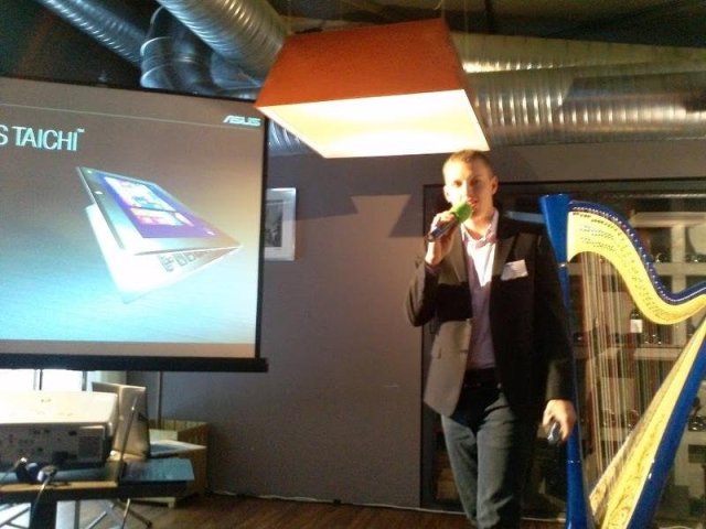 Asus: ultrabook Taichi 21