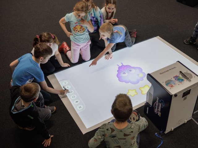 Epson se zapojil do přípravy řešení pro výuku v interaktivním prostředí