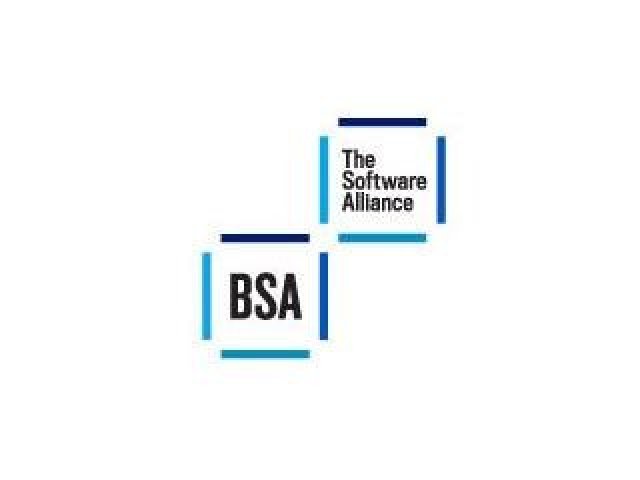 Šíření pirátského softwaru před Vánocemi roste