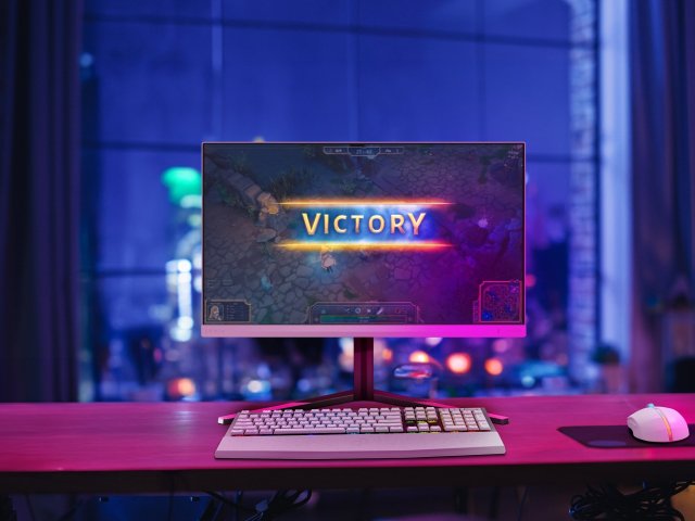 Philips Evnia 27M2N3501PA zaujme cenou i výbavou