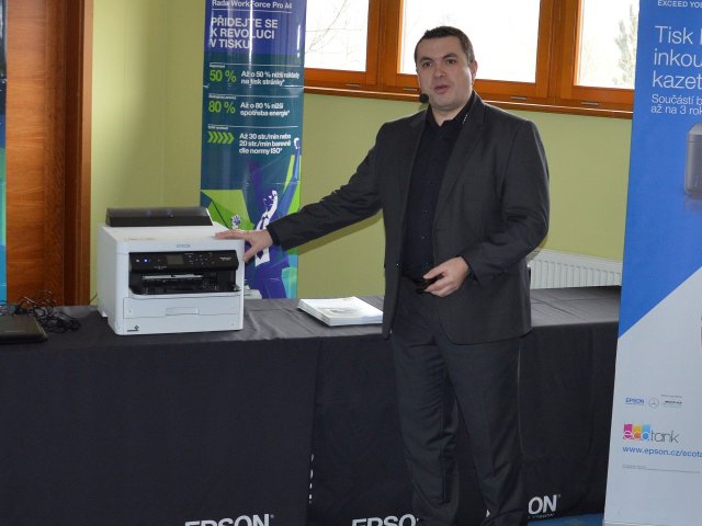 Epson se pochlubil novinkami pro firemní (inkoustový) tisk