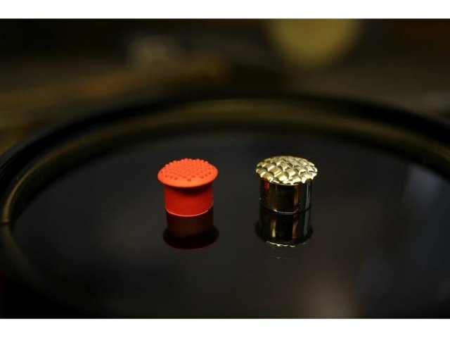 ThinkPad slaví 20. výročí 20 zlatými trackpointy