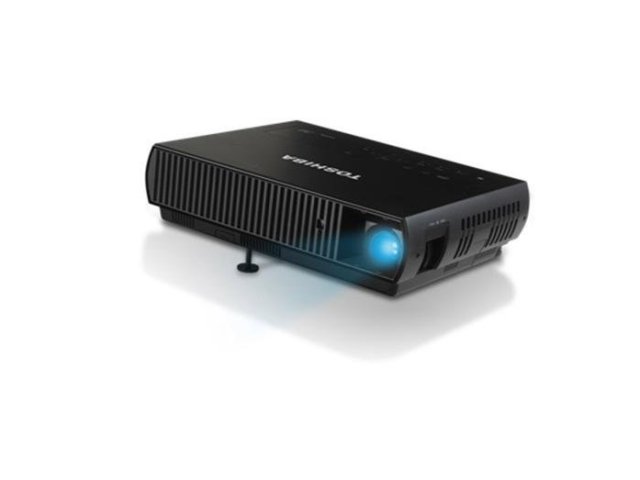 Toshiba: projektory NHX21A a NHW22A