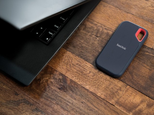 Western Digital má nejmenší 1TB flashdisk a další novinky