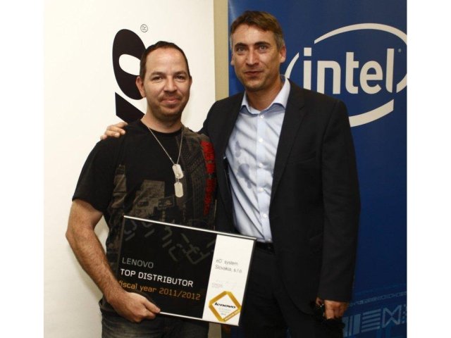 eD‘ system Slovakia top distributorom Lenova v SR