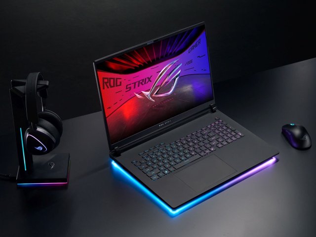 ASUS zahajuje prodej výkonných herních notebooků ROG Strix SCAR 18