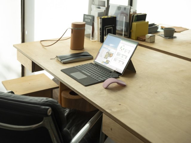 Microsoft experimentuje s bezplatným Office. Vydělávat by měl na reklamách