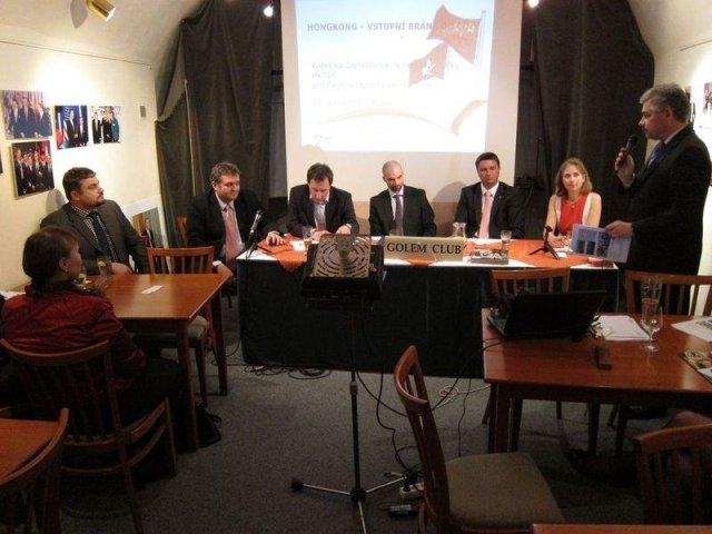 S ČMA do Hongkongu a Shenzhenu