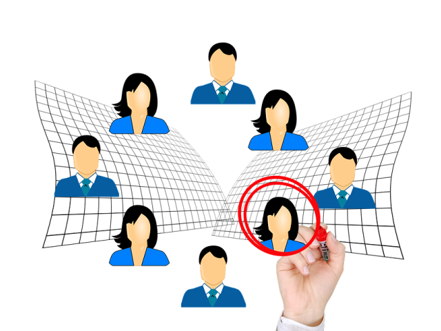 Intenzivní nedostatek IT pracovníků roste ve všech odvětvích