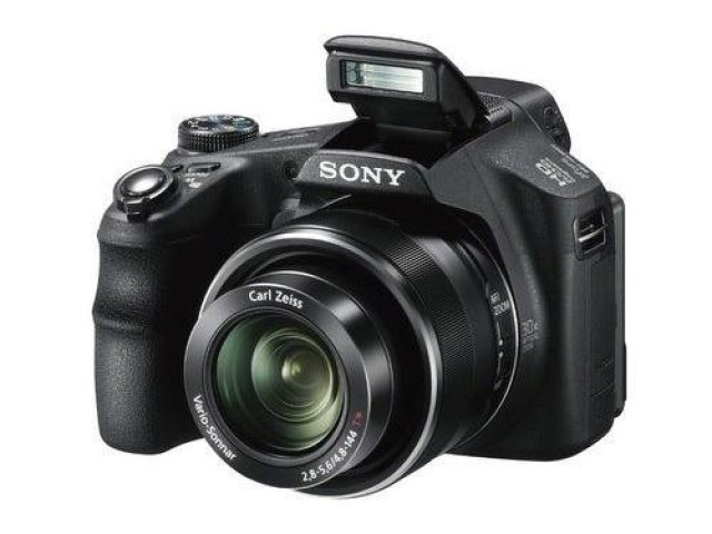 Sony: fotoaparáty Cyber-shot HX20V, WX100 a W690