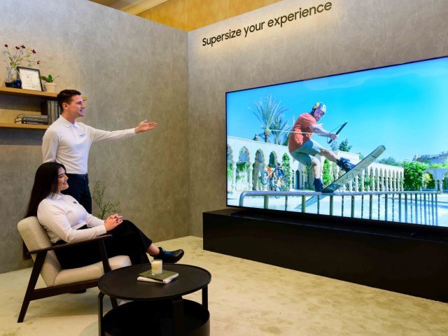 Samsung proměňuje TV obrazovky v pomocníky s umělou inteligencí. Zapojí se i Microsoft Copilot