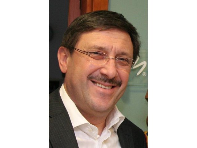 Hill+Knowlton Strategies: Maxim Behar 