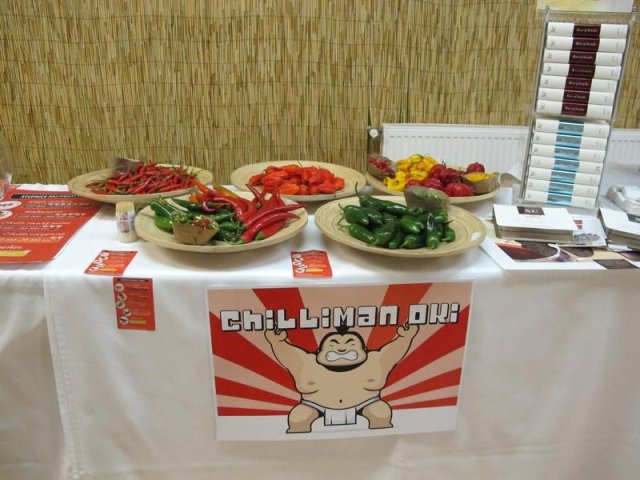 Pikantní Novoroční číše 2012 s Oki