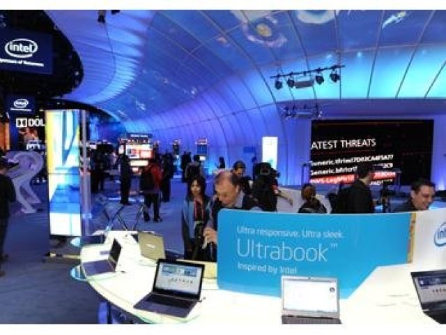 Ultrabooky s dotykovou obrazovkou a hlasovým ovládáním