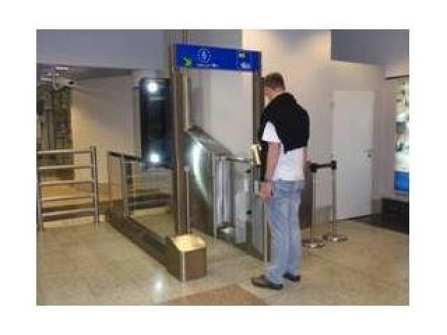 Systém samoobslužného odbavení na letišti Praha Ruzyně