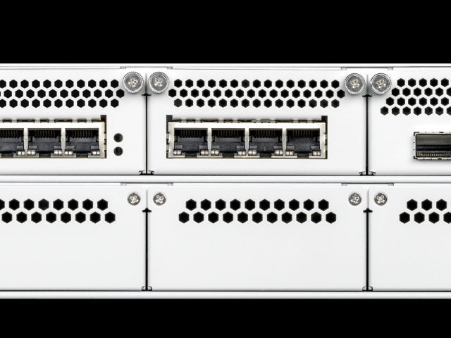 Zabezpečení sítě již od návrhu: LANCOM rozšiřuje své portfolio firewallů o nový vlajkový model UF-1060