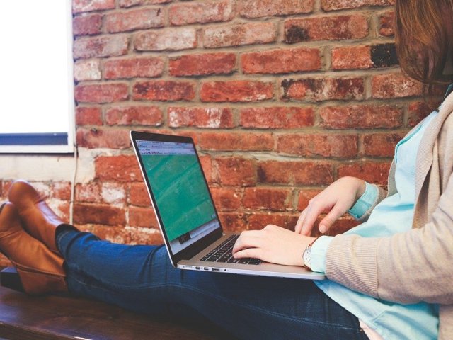 Viry se mohou šířit již i prostřednictvím titulků u videa