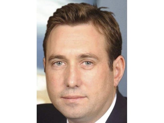 Sharp: Paul Molyneux 