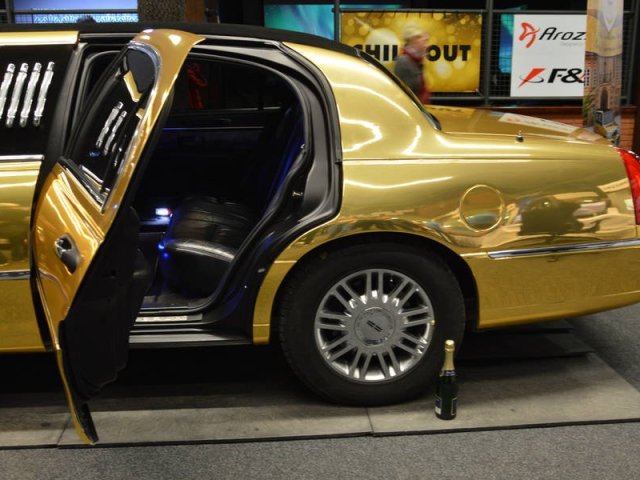 100Mega Distribution ukázala, jak se „paří“