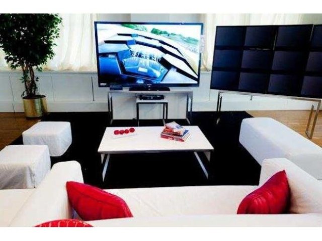 Sharp představil největší LED LCD televizi