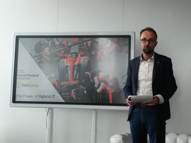 Ve virtuální laboratoři Clover si vyzkoušíte cloudové služby nanečisto