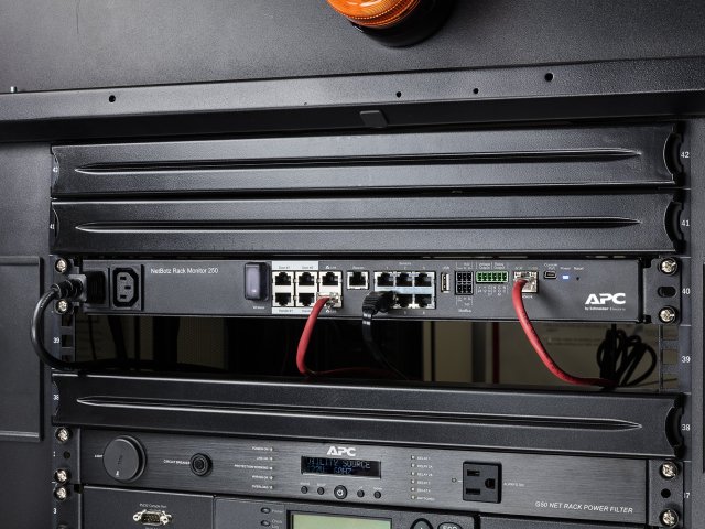 Schneider Electric usnadňuje monitoring prostředí datových center