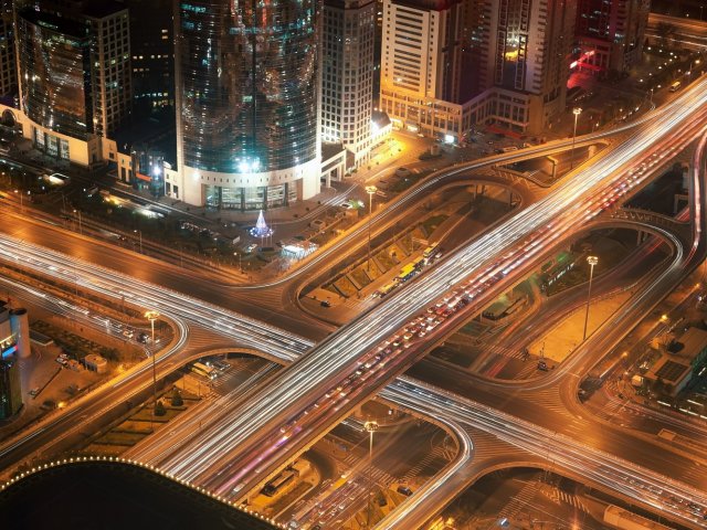 SAP představuje novou technologii v oblasti propojených automobilů, podílí se na ní Concur, Hertz, Nokia a Mojio 