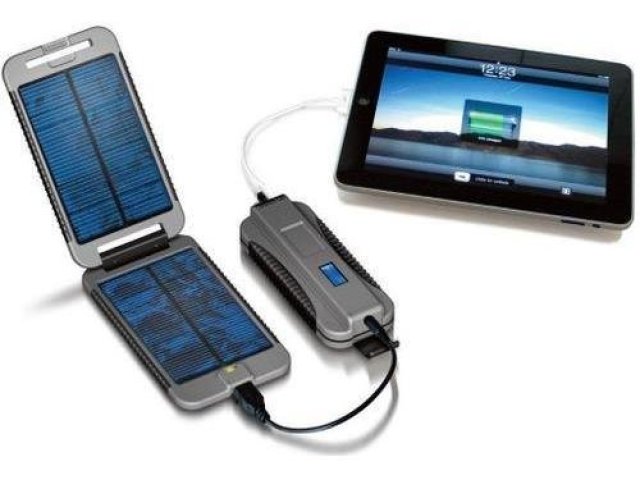Solární nabíječka Powermonkey eXtreme