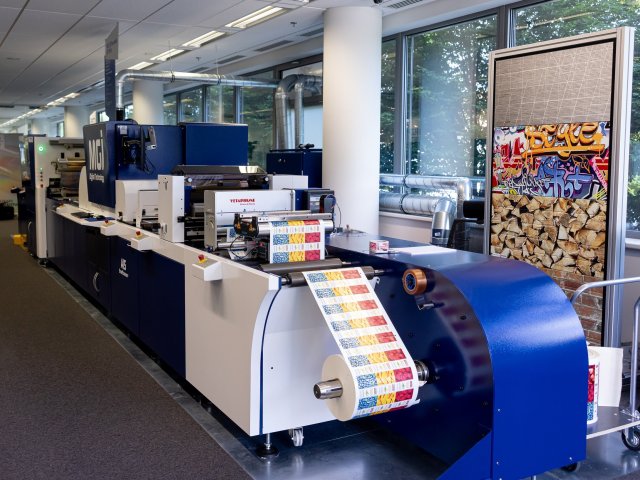 Na efektivní tisk etiket se do Prahy jezdí dívat stovky zákazníků Konica Minolta z celé Evropy