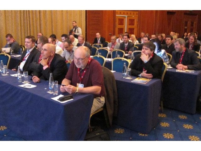 HP Forum s Ester Kočičkovou o cloudu