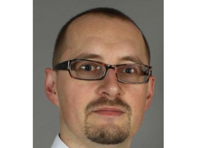 AG COM: Gabriel Koós