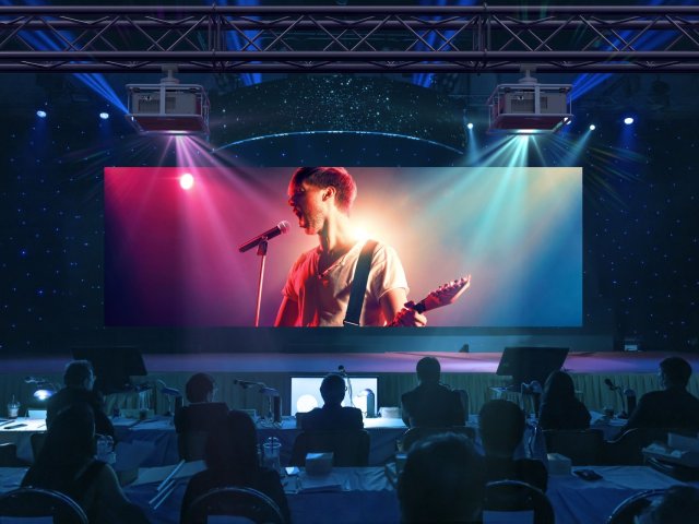 Novinky a trendy v segmentu projektorů