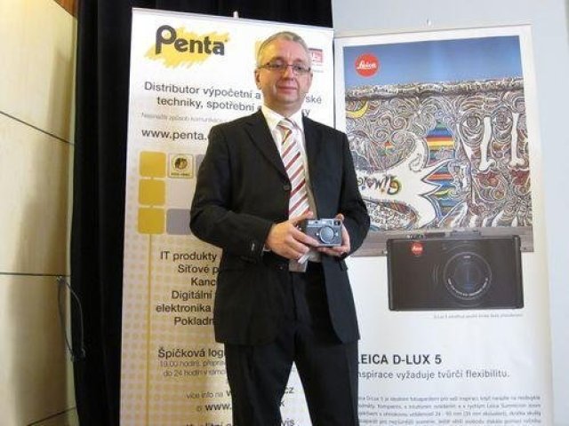 Penta partnersky fotogenická