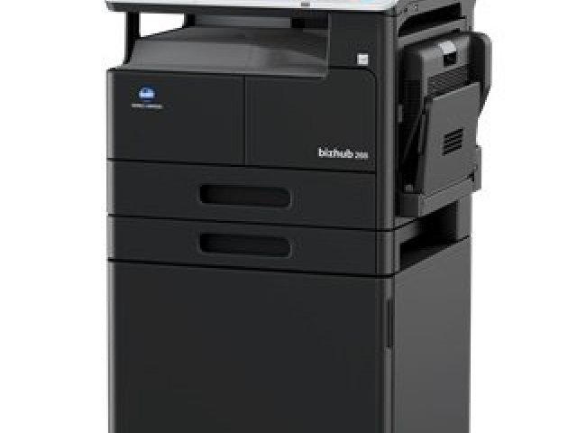 Konica Minolta nabízí pro menší podniky cenově dostupná zařízení s pokročilejšími funkcemi  