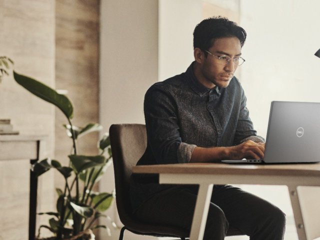 Deset kybernetických nebezpečí roku 2024: Hrozby, trendy a doporučení