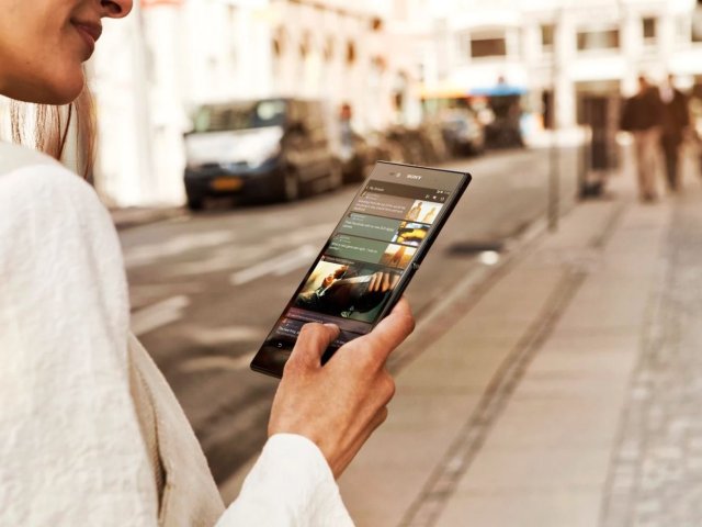 Nákup přes mobil dokončí 12 lidí ze 100, při výběru zboží je jeho využití podstatně vyšší