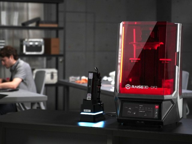 Resinová tiskárna DF2 od Raise3D je nyní dostupná