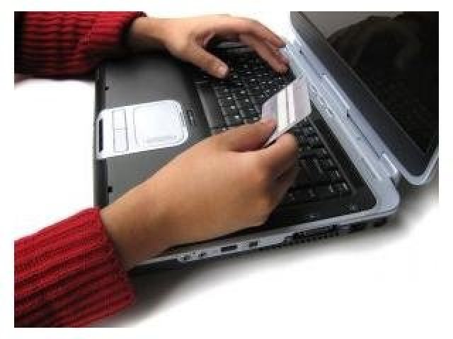 Loni zlevnily myčky a zdražily notebooky