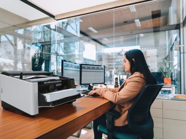 EFEKTIVITA, RYCHLOST a INOVACE: Prozkoumejte nové horizonty  s produkčními skenery RICOH