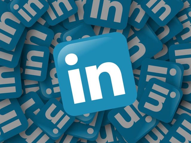 Microsoft převezme profesní sociální síť LinkedIn